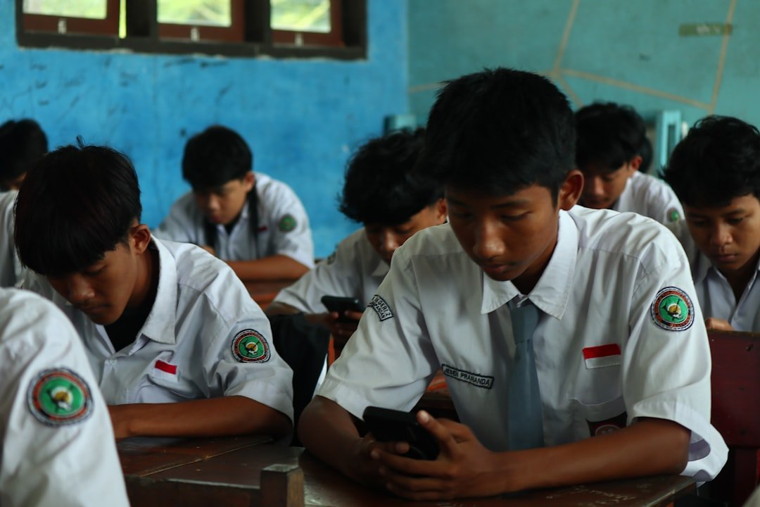 aplikasi absensi siswa digital